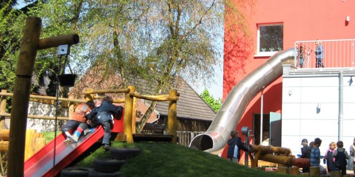 Katholische Kindertagesstätte St. Peter Katholische Kindertagesstätte St. Peter