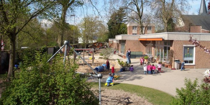 Katholischer Kindergarten St.Dionysius Katholischer Kindergarten St.Dionysius
